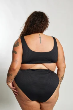 Gia Bikini Top Curve - Black Runch