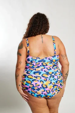 Gwen One Piece Curve - Aella