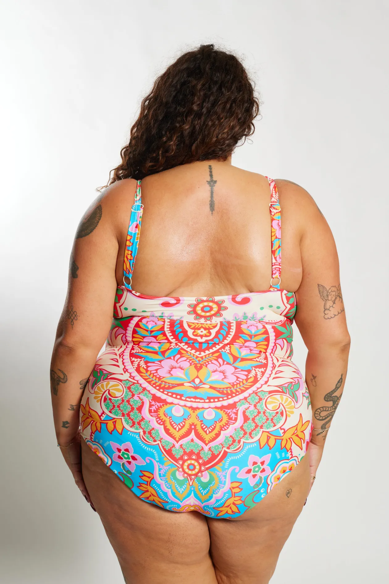 Gwen One Piece Curve - Infamous Carnival