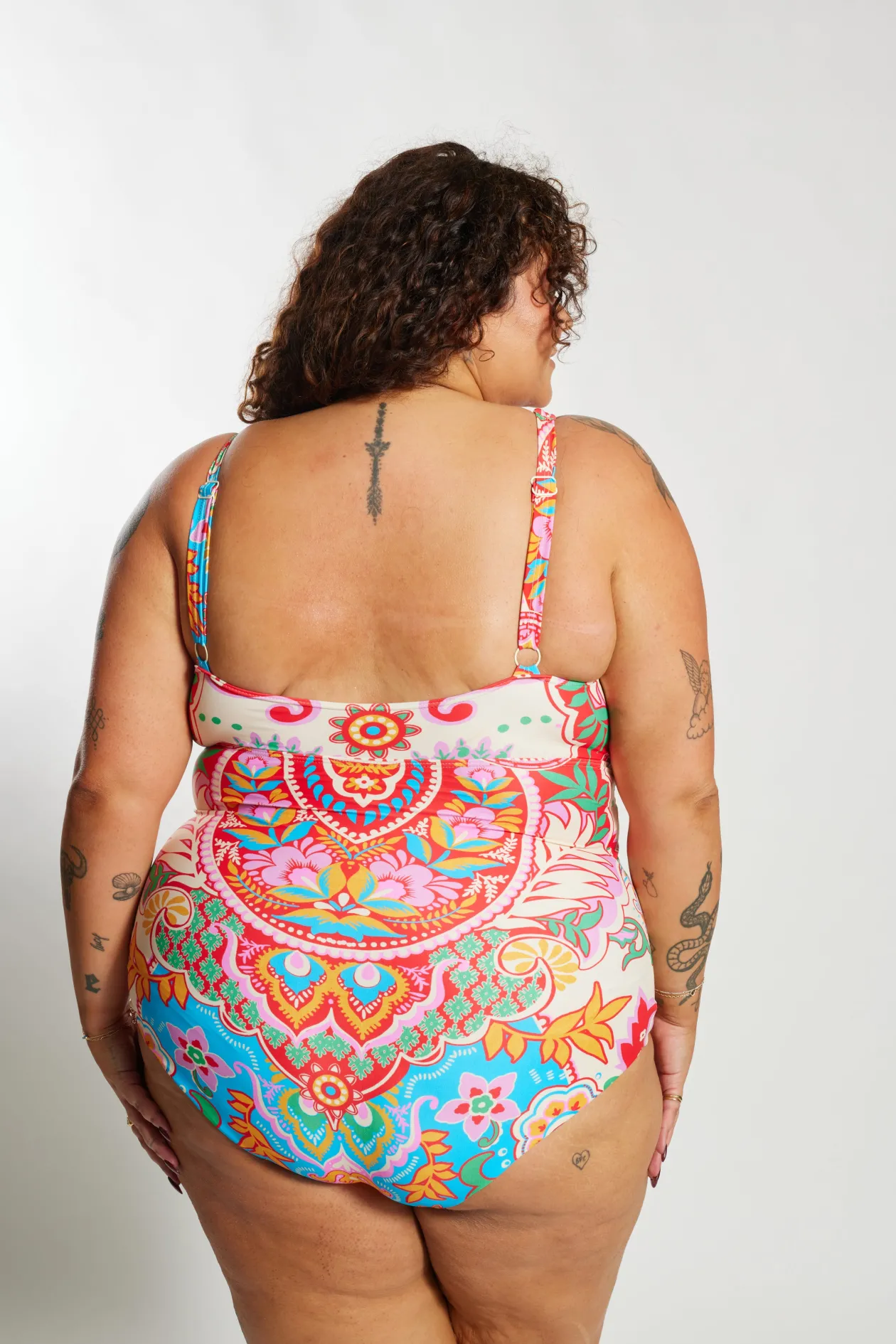 Gwen One Piece Curve - Infamous Carnival