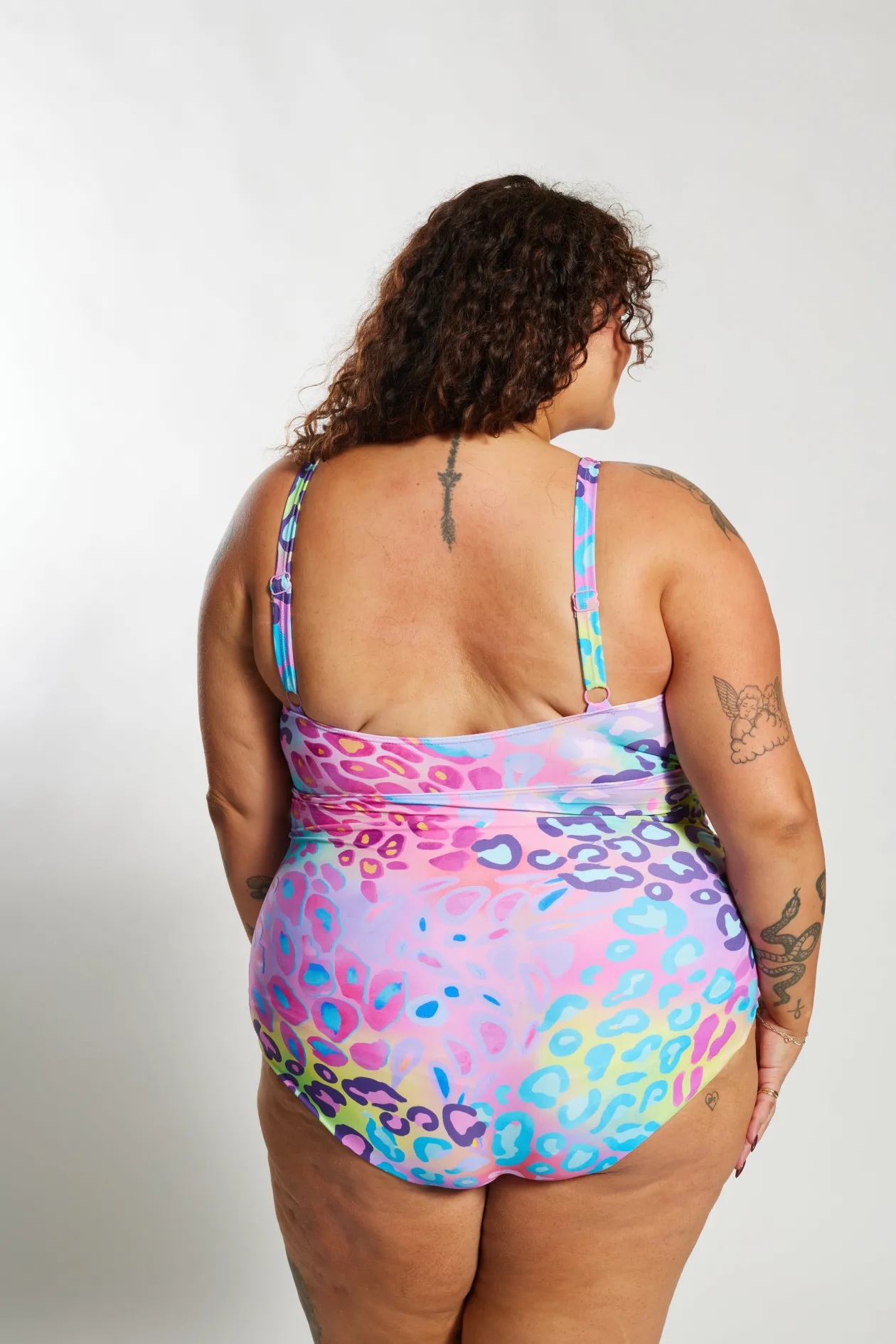 Gwen One Piece Curve - Kaleidoscope