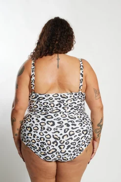 Gwen One Piece Curve - Safari Leopard