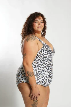 Gwen One Piece Curve - Safari Leopard